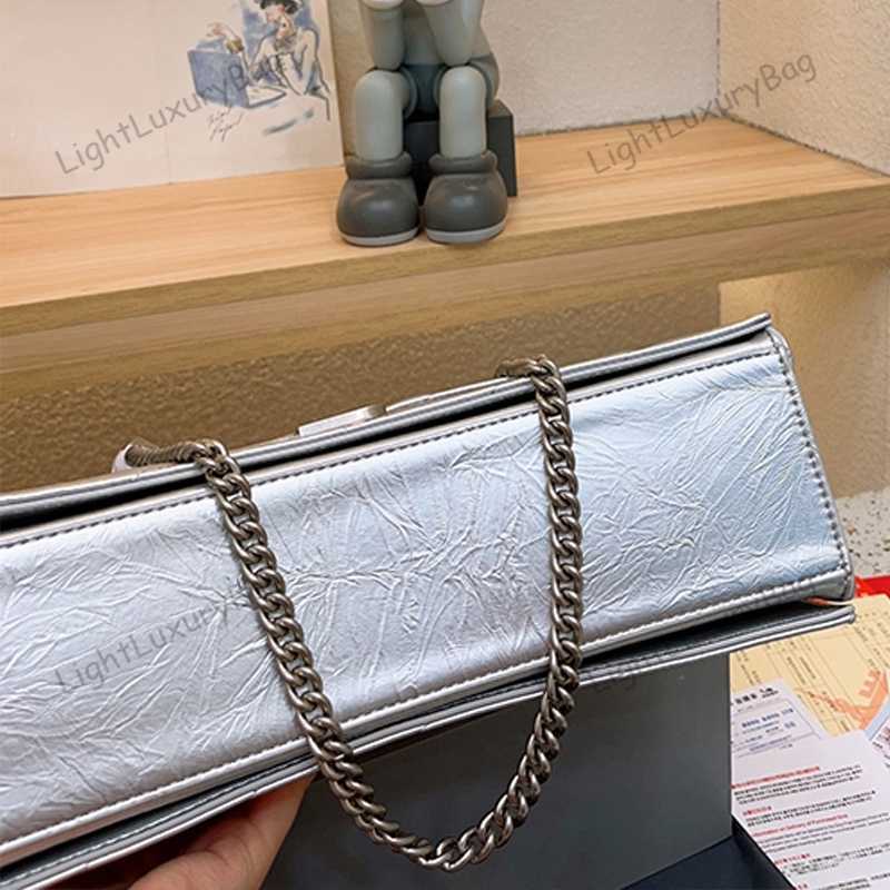 2024 Högkvalitativ designer axelväska klassisk B timglasväskor modekedja silver axel crossbody mjuk rynka läder lyxhandväskor