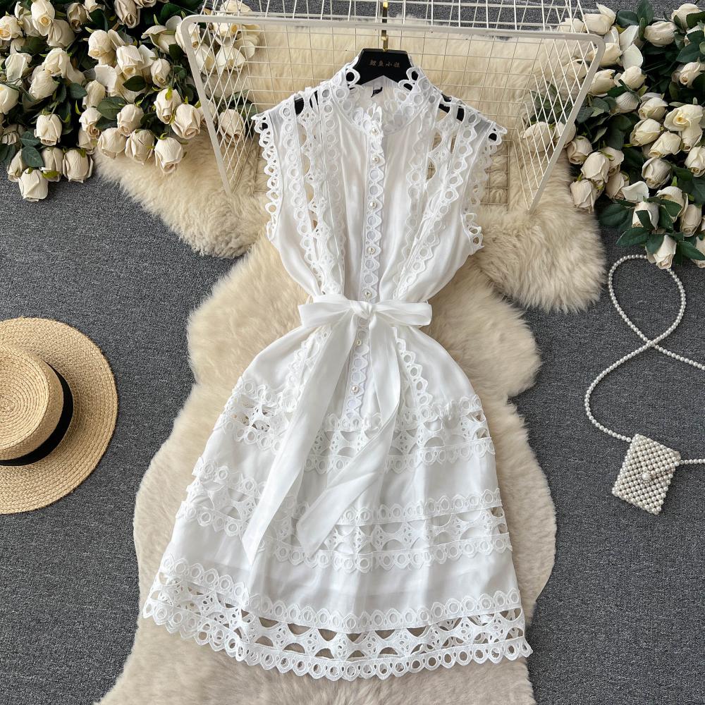 Casual Dresses Vintage Hollow Out Lace Floral Embroidery Dress Summer Autumn Women Sleeveless Sashes Short Dresses Runway Vestidos248o