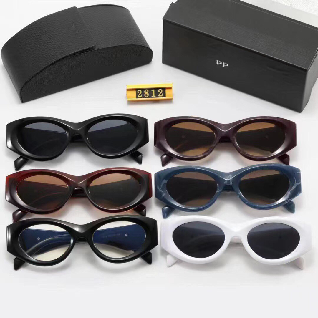 2023 Topp lyxiga solglasögon Designer Ladies Goggles Men's Premium Glasses Retro Metal Triangle Bit Solglasögon Hög kvalitet