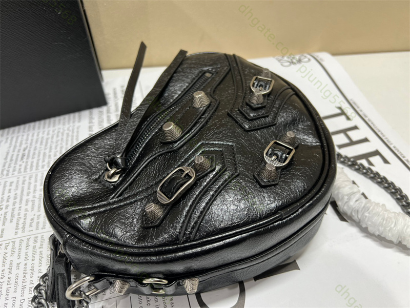 LE CAGOLE HART Mini Handtas klinknagel Schoudertas damesmode Kettingschouder Cross body tassen Effen kleur avondtassen Cosmetische Tassen bakken