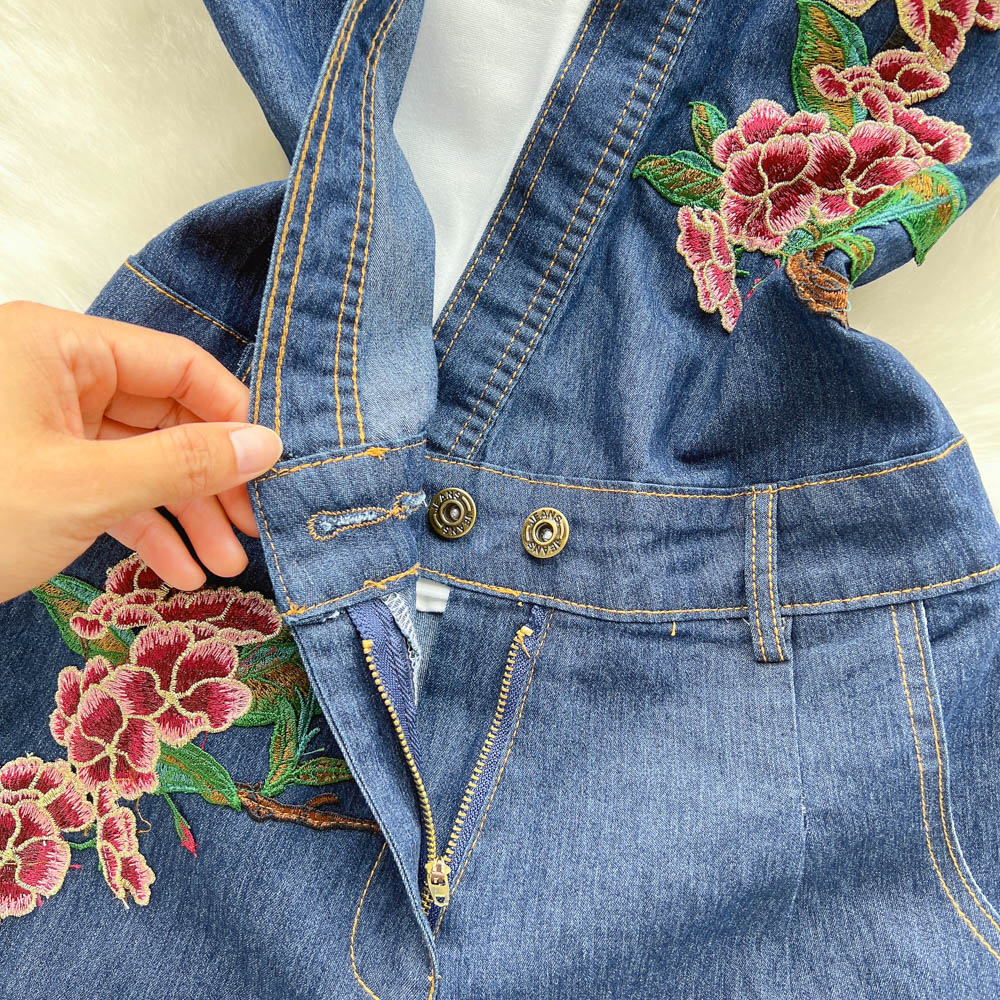 Summer New Shorts Denim Jumpsuits for Women Vintage Sleeveless V-neck Flower Embroidery Slim Rompers Casual One Piece Overalls 2023