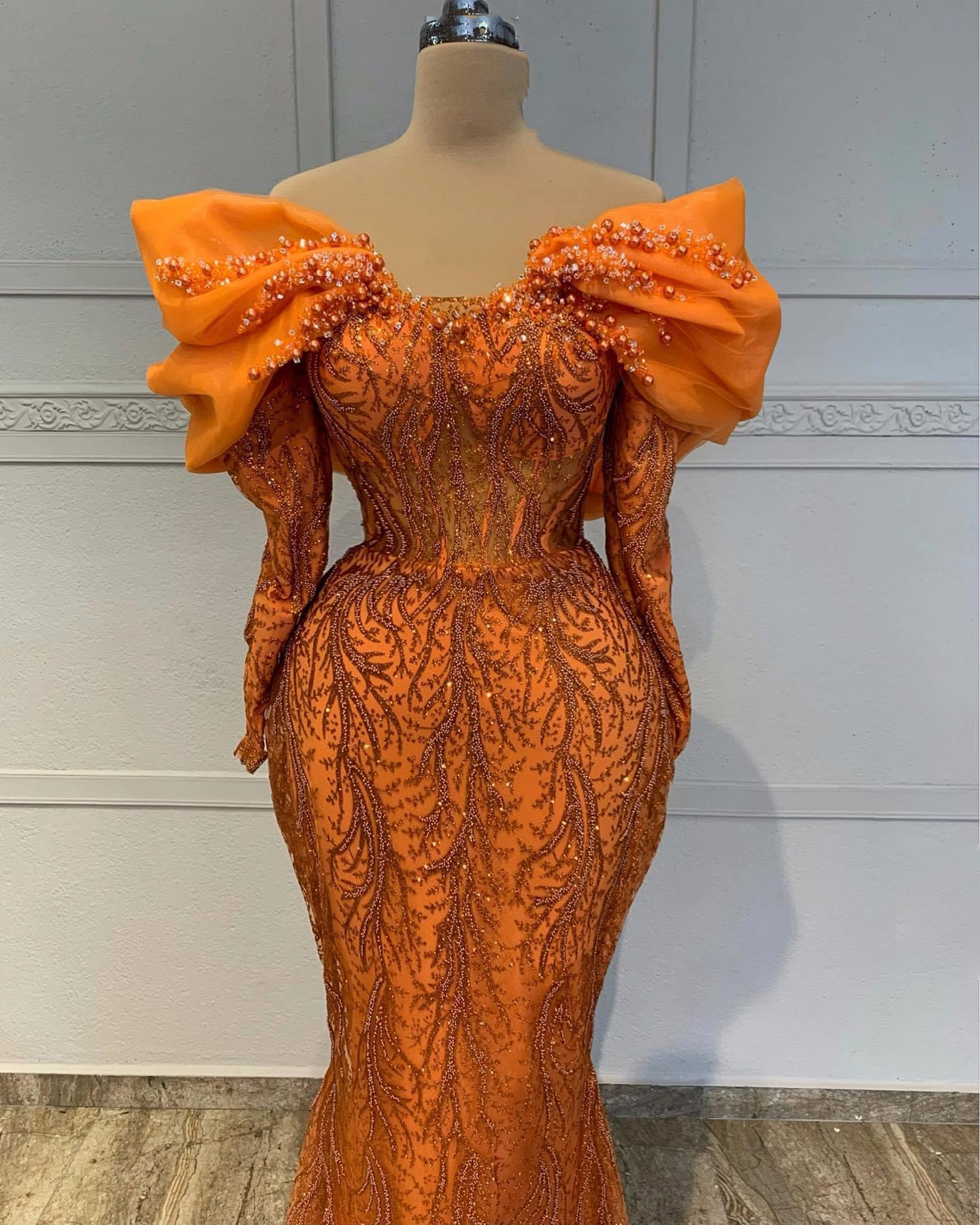 2023 Aso Ebi Orange Rermaid Prom Платье из бисера, скинсовая кружевная вечерняя вечеринка, вторая прием подружек невесты для обручальных платье