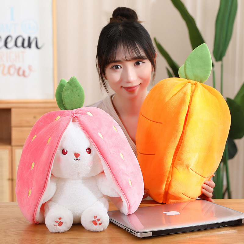 18Cm/25Cm/35Cm Pasen Cosplay Aardbei Wortel Konijn Knuffel Gevuld Creatieve Zak In Fruit transformeren Baby Knuffelbeer Bunny Pluche Pop