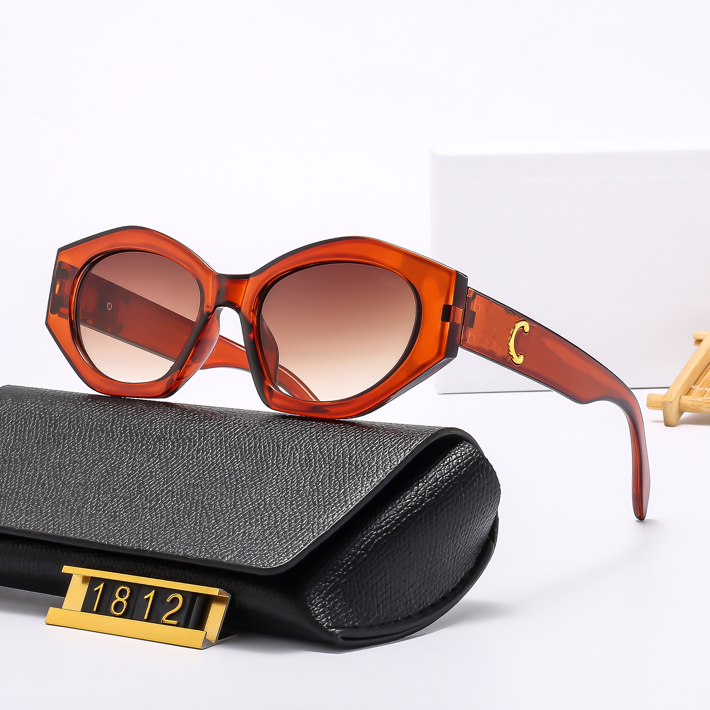 NEUE Carti Luxuriöse Designer-Sonnenbrille für Männer und Frauen, modische Vintage-Sonnenbrille, Sommer-Herren-Stil, quadratische Sonnenbrille mit Metallrahmen, 239Q