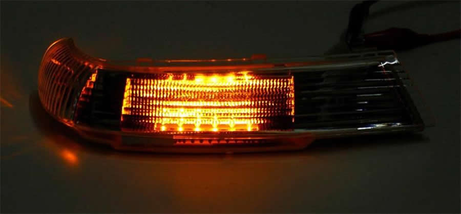 För Volkswagen VW Touareg 2003 2004 2005 2006 2007 Biltillbehör baksida Sidspegel Turn Signal LED -ljuslampskyddsskugga