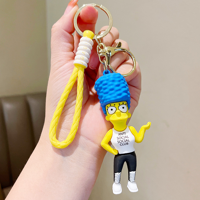 Designer keychains for woman cartoon figure key chain accessories Fashion animation figure car pendant key chain ring wholesale