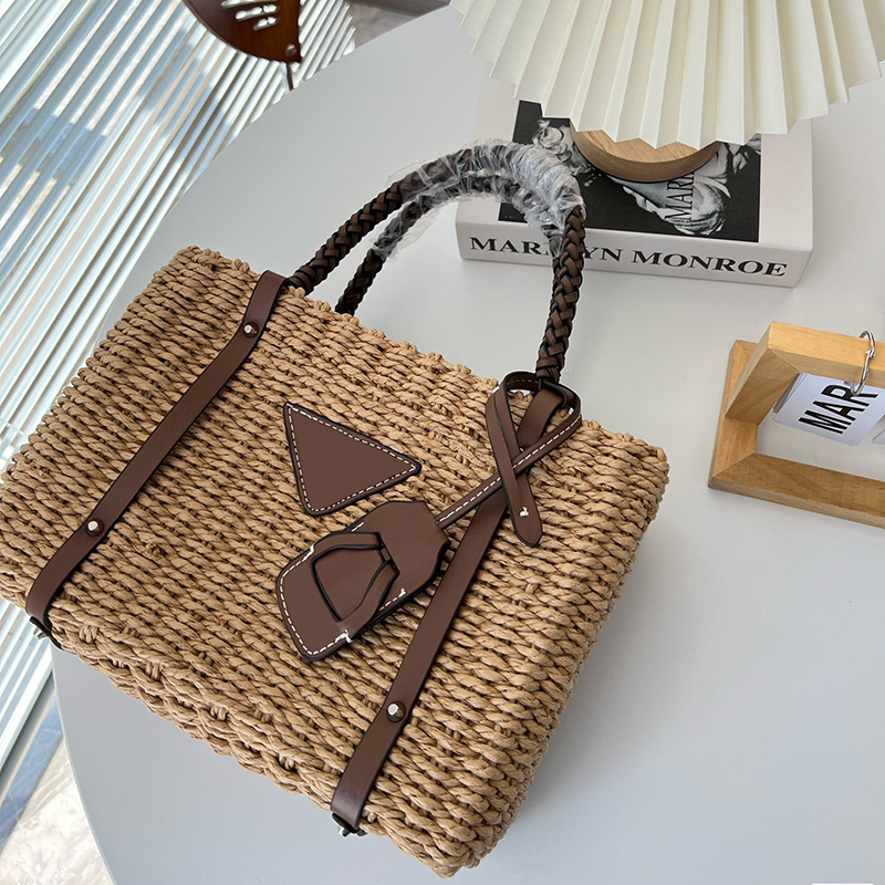 Sunshine Straw Bag Tasarımcı Çantalar Klasik Plaj Çantaları Yüksek Kalite Tote Çantalar Deri Vintage Omuz Çantaları Fashin Omuz Çantası Anne Çantalar Yaz Çantaları Kadınlar 2 23