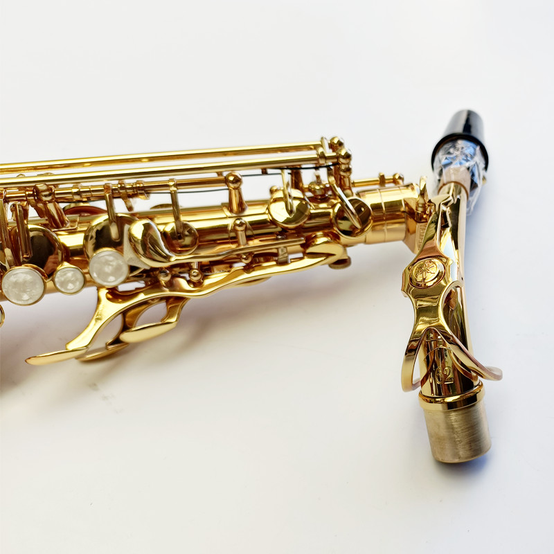 Professional 62 Lacquered Gold EB Tone Alto 색소폰 황동 조각 패턴 일본 공예 제조 재즈 악기 알토 색소폰 사례