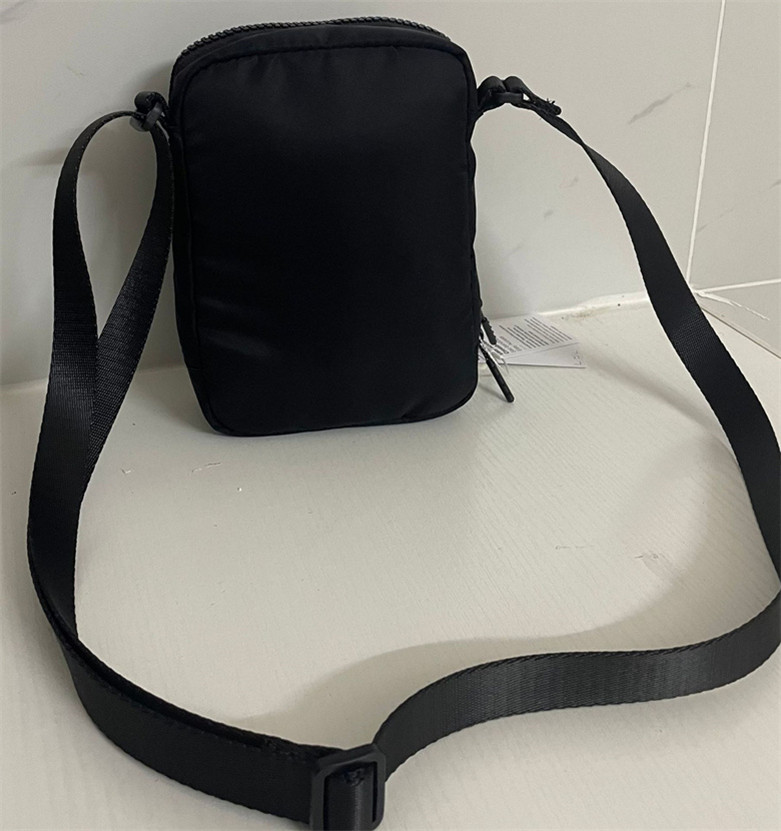 LL Unisex Outdoor Bags Crossbody Bag СУМБА Упругое регулируемое ремешок для плеча грудной клет