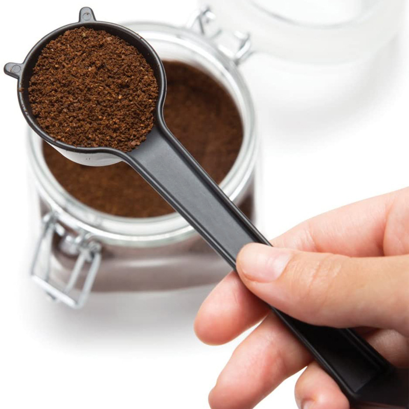 Creative Cartoon Giraffe Shaped Coffee Spoon Lovely Coffee Bean Powder Scoop Measuring Plastic Spoon