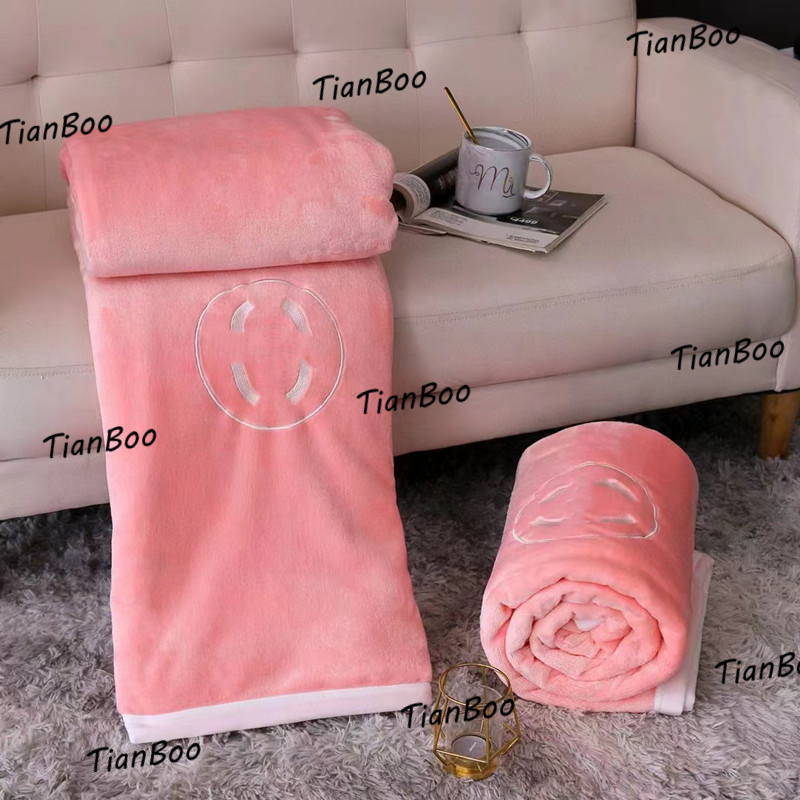 Designer Blanket 150X200cm Brand Letter C Air Fashion Conditioning Travel Bath Towel Soft Winter Fleece Shawl Throw Blankets