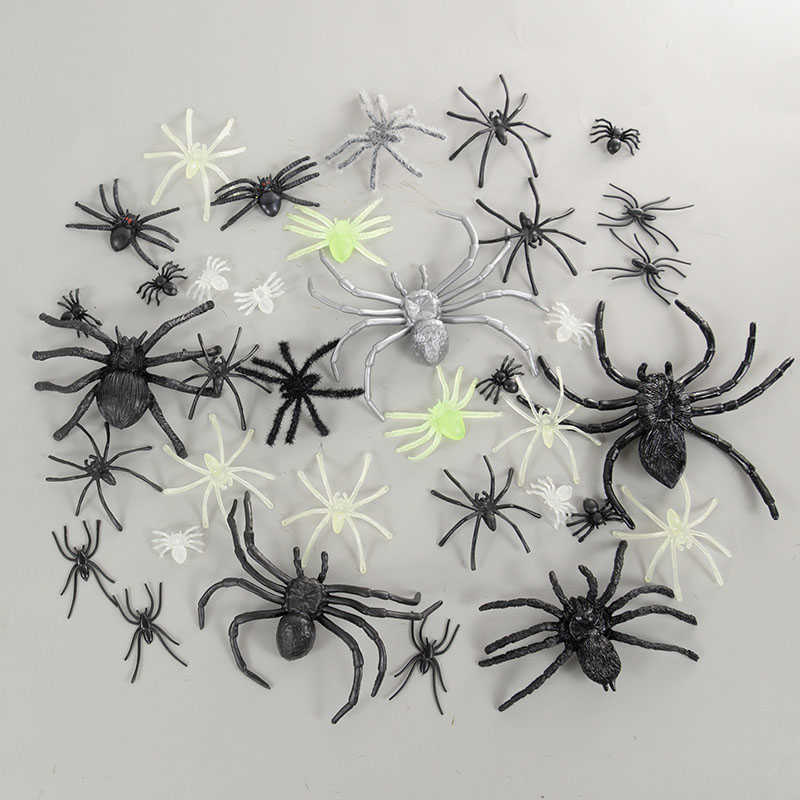 Ny Simulation Plastic Spider Bat Insect Bugs för Halloween Party Fools'day Decoration Haunted House Scary Props Kids Trick Toy