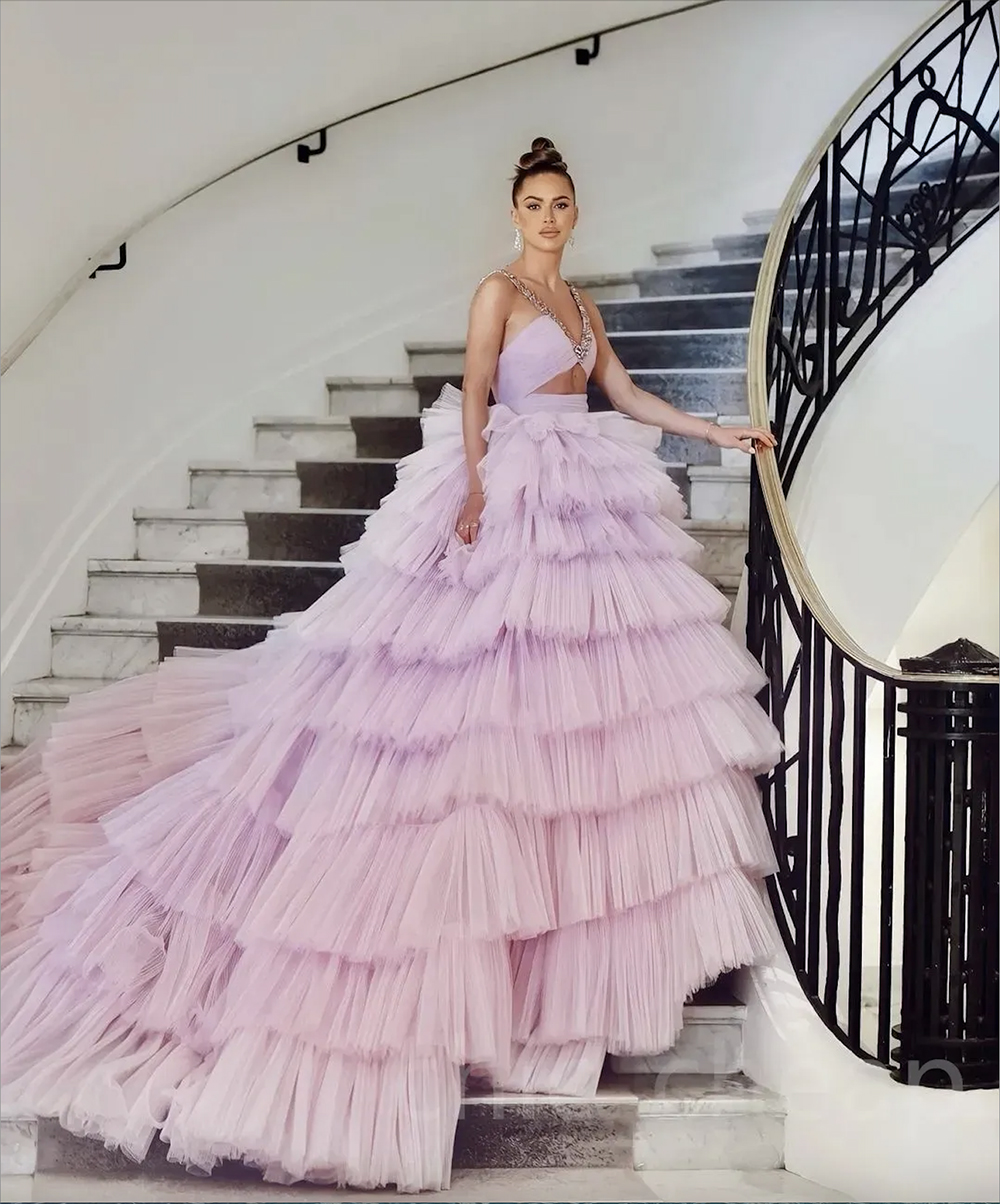 2023 Arabo Aso Ebi Ball Gown Prom Dresses Sexy Cristalli di perline Tiers Sera Festa formale Secondo ricevimento Compleanno Abiti di fidanzamento Abito