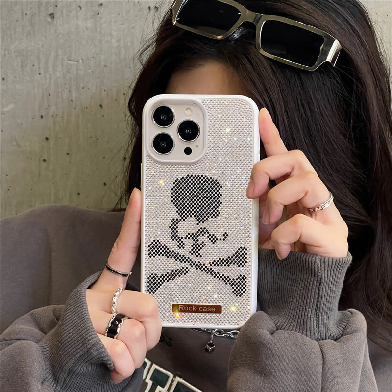 Luxury Sparkle Diamond Skull Vogue Phone Case For iPhone 14 13 12 11 Pro Max Hållbar glitter full skyddande mjuk stötfångare Rhinestone Stylish Back Coatch Sock Proofsäker