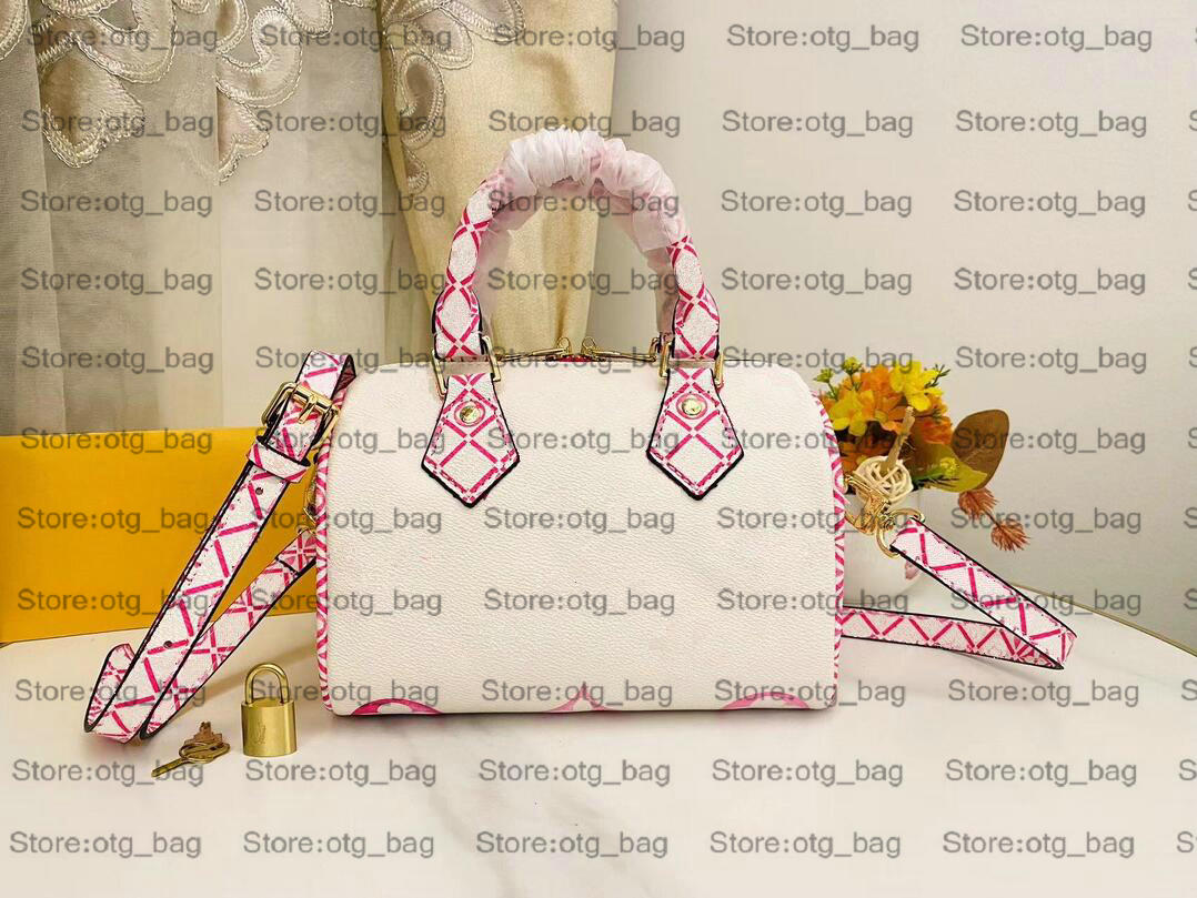 23SS Summer Speedy Bandouliere 25 20 cm vid poolen Beige Rose Pink Blue Autres Toiles Crafted Giant Monograms Toron Double Handle Handväskor M22987 M23073 M22978 46088