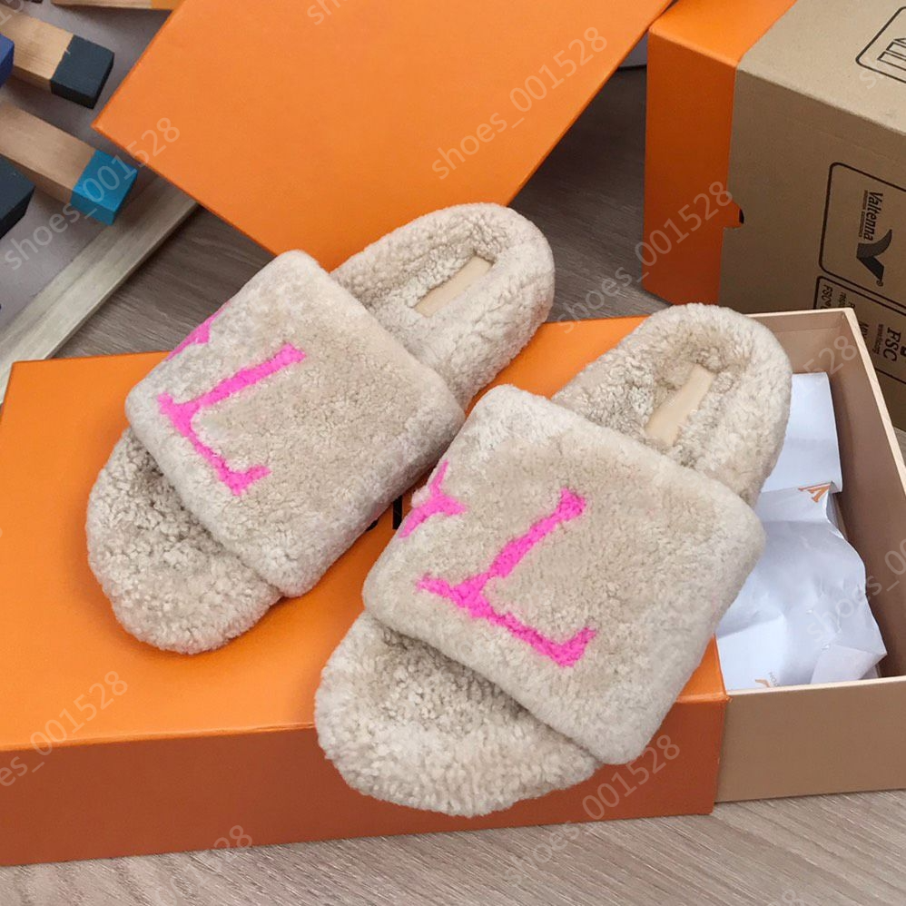 Winter Sheepskin flat Sandal Paseo shearling mules Comfort Fur Slide Warm Mule Beige bom dia letter printed slippers lambswool rubber outsole Plush sandals