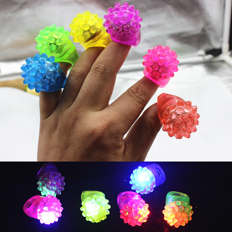 500 stks Knipperende Bubble Ring Rave Party Knipperende Zachte Jelly Glow Cool Led Light Up Finger Led-verlichting dh0336