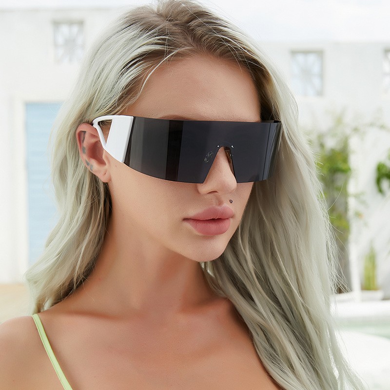2023 Sci-Fi Cool och Hot Selling New Model unika och personliga belagda linser Lyftiga solglasögon för kvinnor och män som är viktiga för att åka skidåkning och cykla