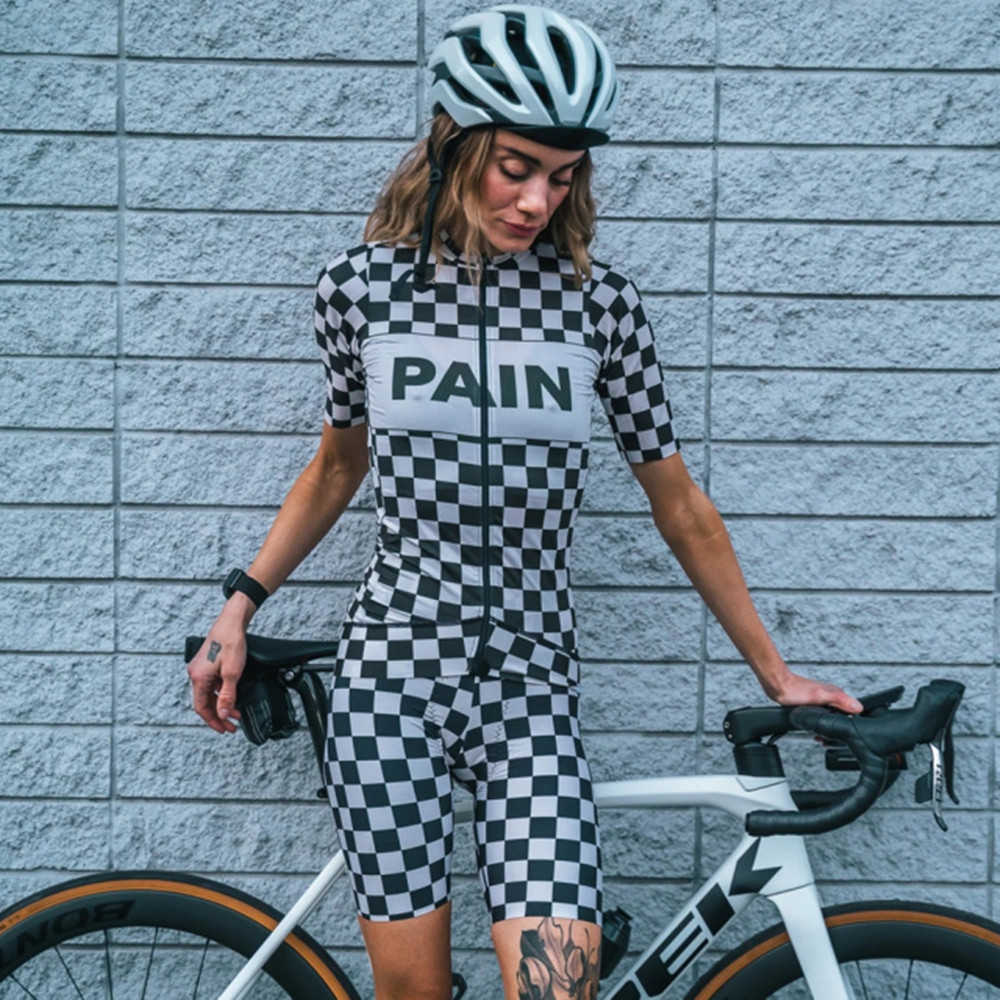 サイクリング服セットが痛みを愛する女性服セット9Dジェルパッドビブショーツセットシクリスモフェミニナサマーバイクラン通気性サイクリング機器HKD230625