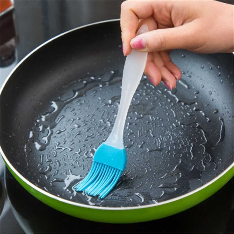 Nya 2st Silicone Baking Pastry Brush Barbecue Oil Borstes For Cake Bread Butter Baking Tools Kitchen Accessories BBQ GRILL BORNES