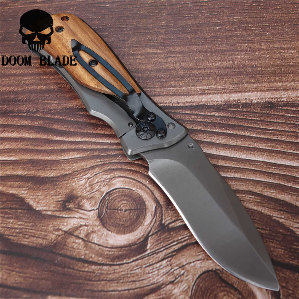 Camping Hunting Couteaux 150 mm 5cr15mov Blade Couteaux Pliant Couteau avec carabiner suspendu randonnée de boucle en plein air