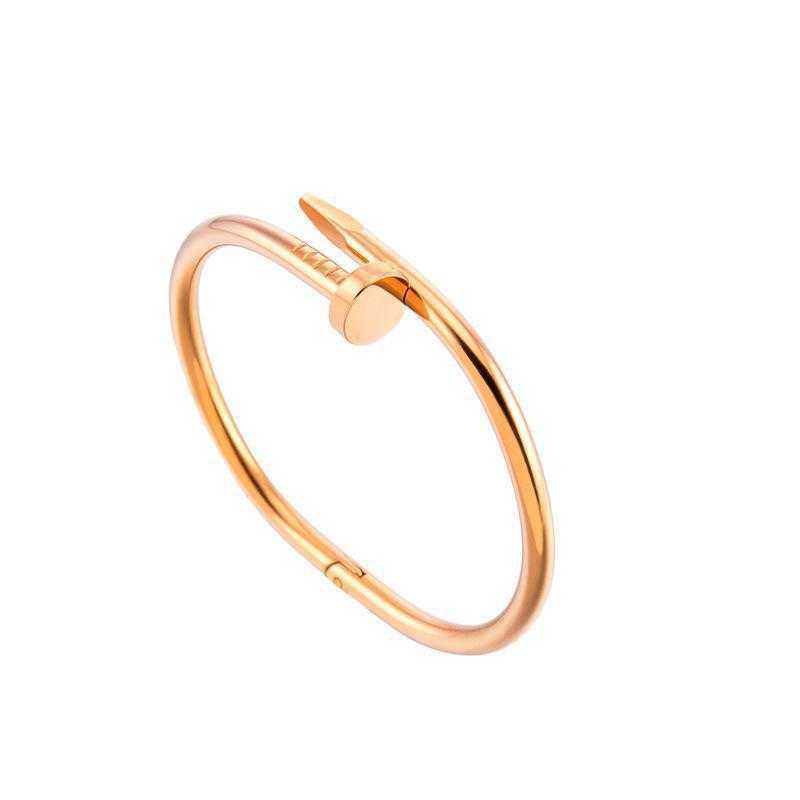 Designer charm Hot selling minimalist personality trend men and women's fashion nail bracelet crossing 18K gold light luxury opening couple jewelry woman