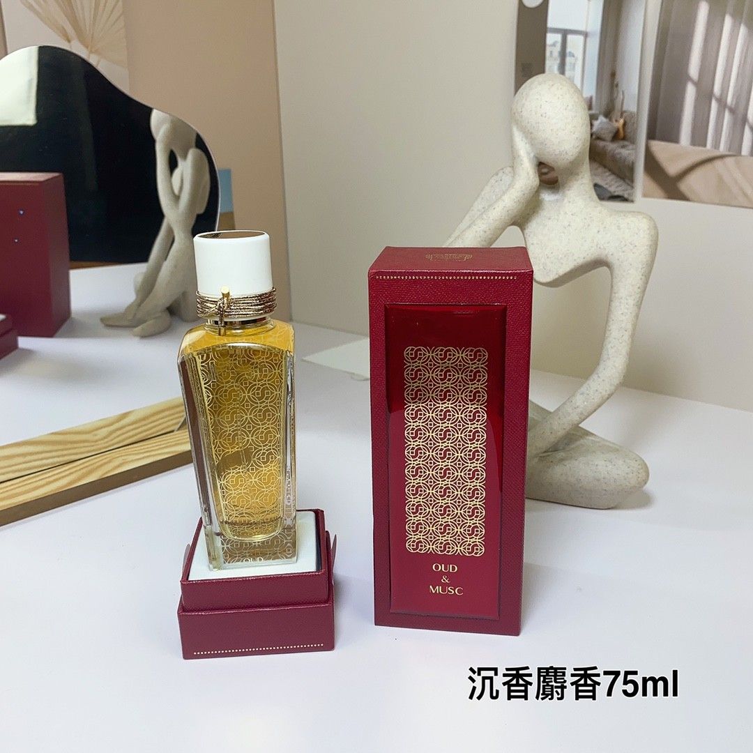 2023デザイナー香水Oud Ambre Santal Musc Rose Pink 75ml Rose Oud Wood Fragrance Unisex Spray Long Lasting Sm