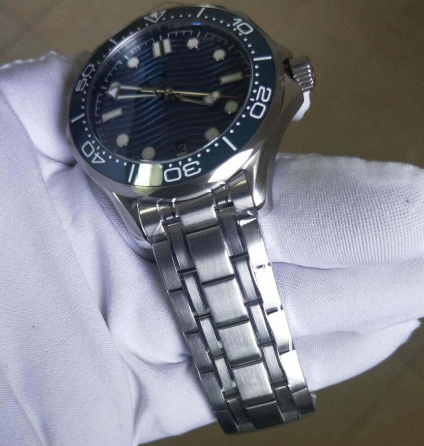 classic 5 style Premium quality Men's Wristwatches 42mm Ceramic bezel sapphire Luminous Auto Date 316L steel Cal 8800 Mechnai286M