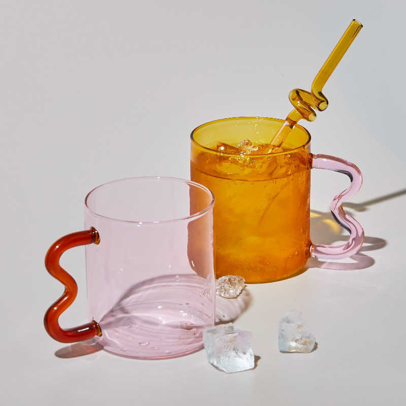 Дизайнерская красочная стеклянная кружка для ушей ручной работы Простая волнистая кофейная чашка для стакана с горячей водой Подарочная посуда 300 мл L230620