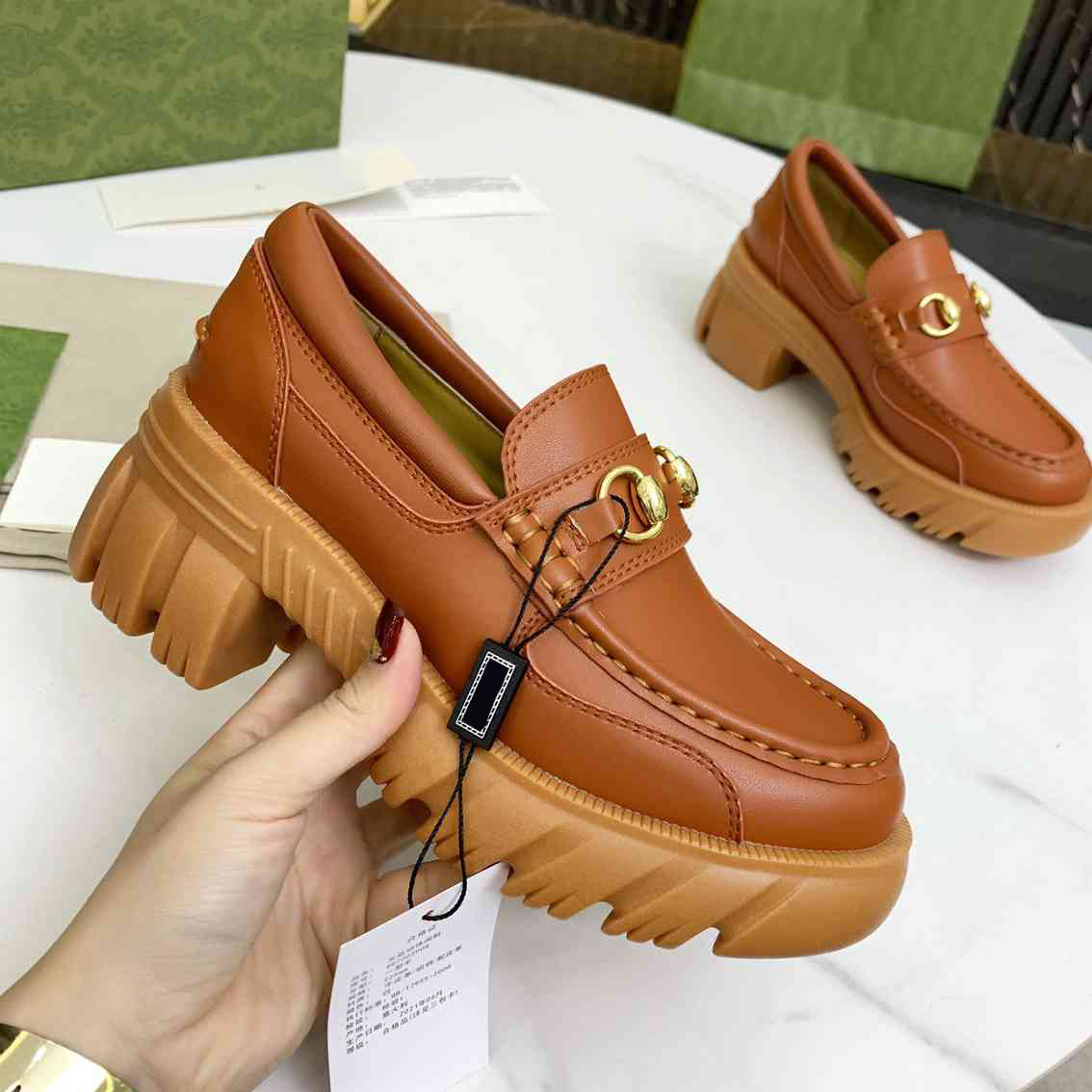 Spring and Autumn Hot Selling WOMEN LEATHER LUG SOLE LOAFER Thick Sole Elevated Shoe Horsebit Classic Women Shoe with box size 35-41 International Standard Size