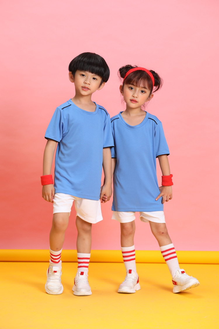 Andningsbar snabbtorkande barns fotbollsuniformer passar barnkläder Anpassning Training Wear Group Köp Tävling Primär och