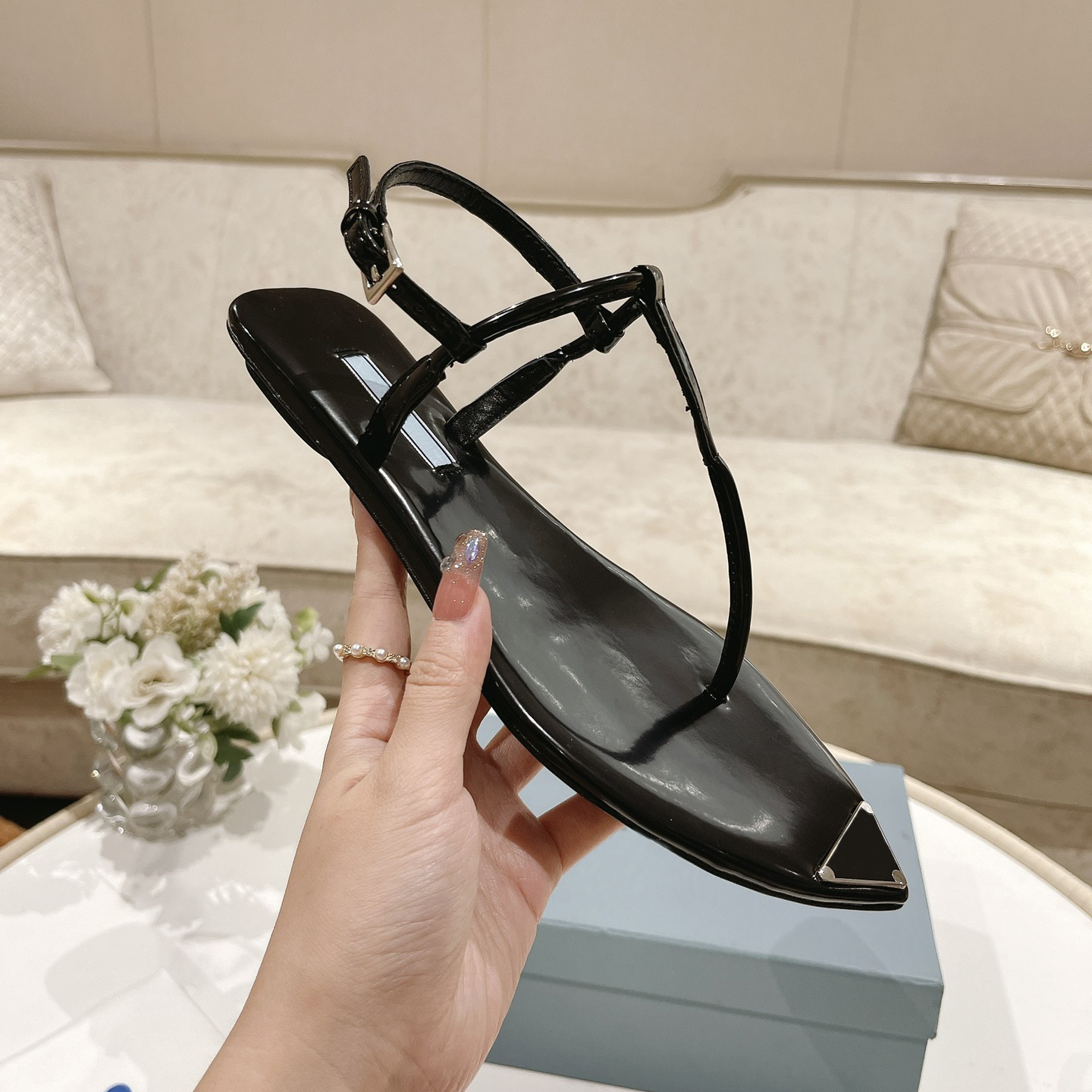 Summer Hot Selling Designer Women Brushed leather thong Sandal Pointed toe clip flat shoe Holiday casual slide with box size 35-41