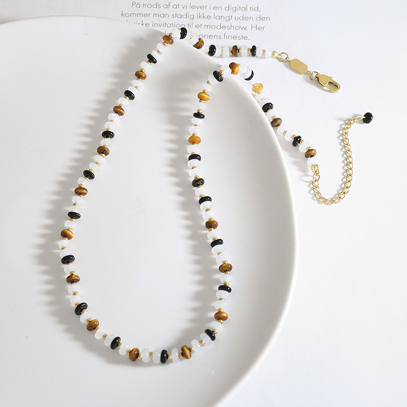 Collana con ciondolo di lusso di moda designer Gioielli con occhio di tigre Catene di perle d'acqua dolce Collane di giada bianca donna Party Lady Black Agate Gioielleria quotidiana