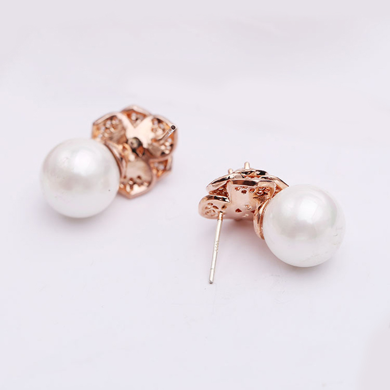 Luxury Natural White Pearl Camellia Flower Stud Earrings Delicate Shiny White Austrian Crystal Flower Ball Pearl Earring for Women Bride Wedding Jewelry Drop Ship