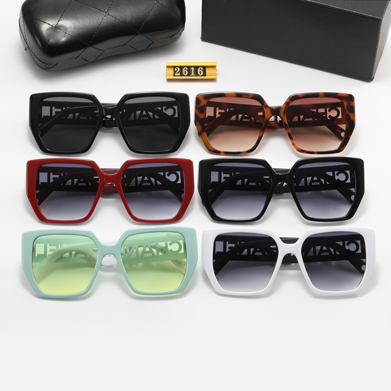 Luxuriöse Designer-Sonnenbrille, Sonnenbrille für Damen, Herren-Sonnenbrille, Strand-Sonnenbrille, klassischer Stil, strahlungsbeständig, mit Box, sehr gut, schön
