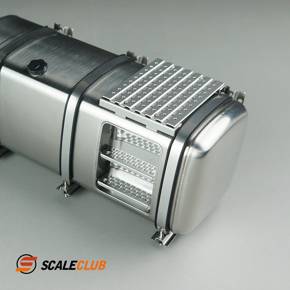 Scaleclub Modello 1/14 Trattore Pedale In Metallo Serbatoio Carburante Con Serbatoio Urea Integrato Tamiya Lesu Rc Camion Rimorchio Ribaltabile