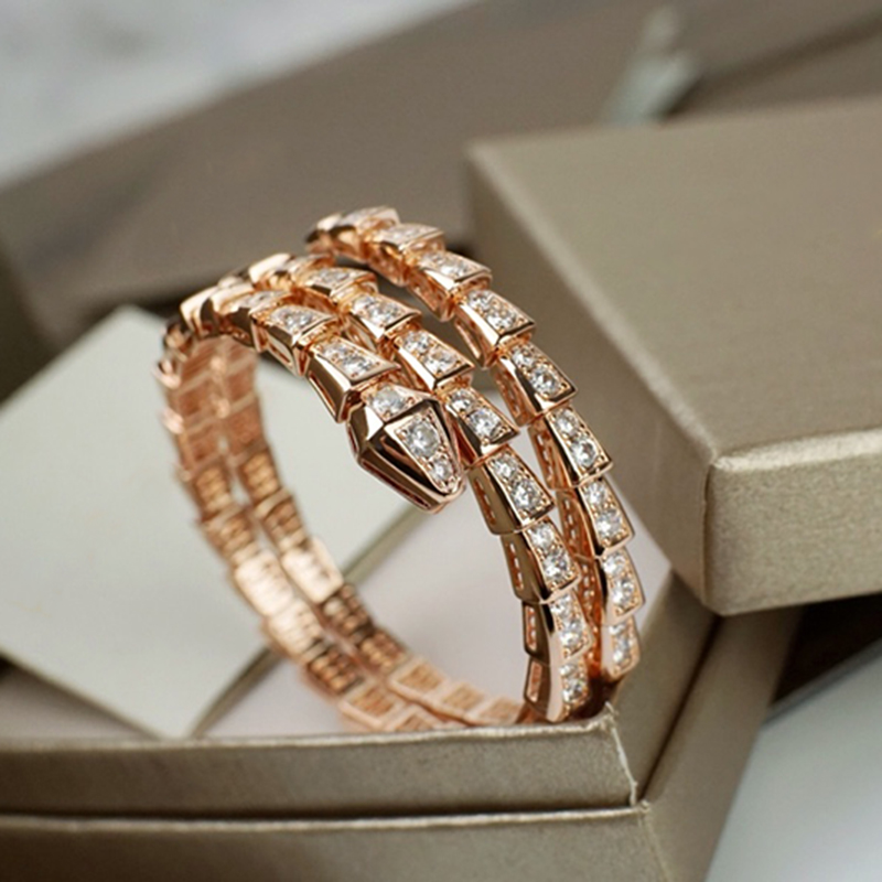 Luxury Charm Women Jewelry Bangle Exquisite Snake Double Ring Style Inlaid Diamond Design Fashion Mångsidig designer Noble och magnifik Lady Armband