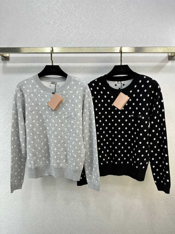 Dames Knits Tees designer 2023 New Wave Dot Gebreide Top Fashion Low key Casual Veelzijdige Tweekleurige Trui Gebreid AN41