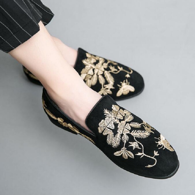 로퍼 남성 신발 패션 블랙 모방 스웨이드 골드 자수 꽃 사업 캐주얼 신발 사파토스 파라 혹 10A3