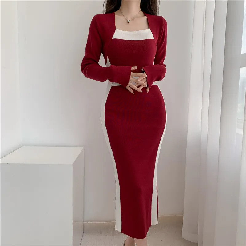 Basic Casual Dresses New Autumn Winter French Long Sleeve Black White Color Matching Sweater Dress Women Slim Waist Celebrity Knit Long Dress 2024