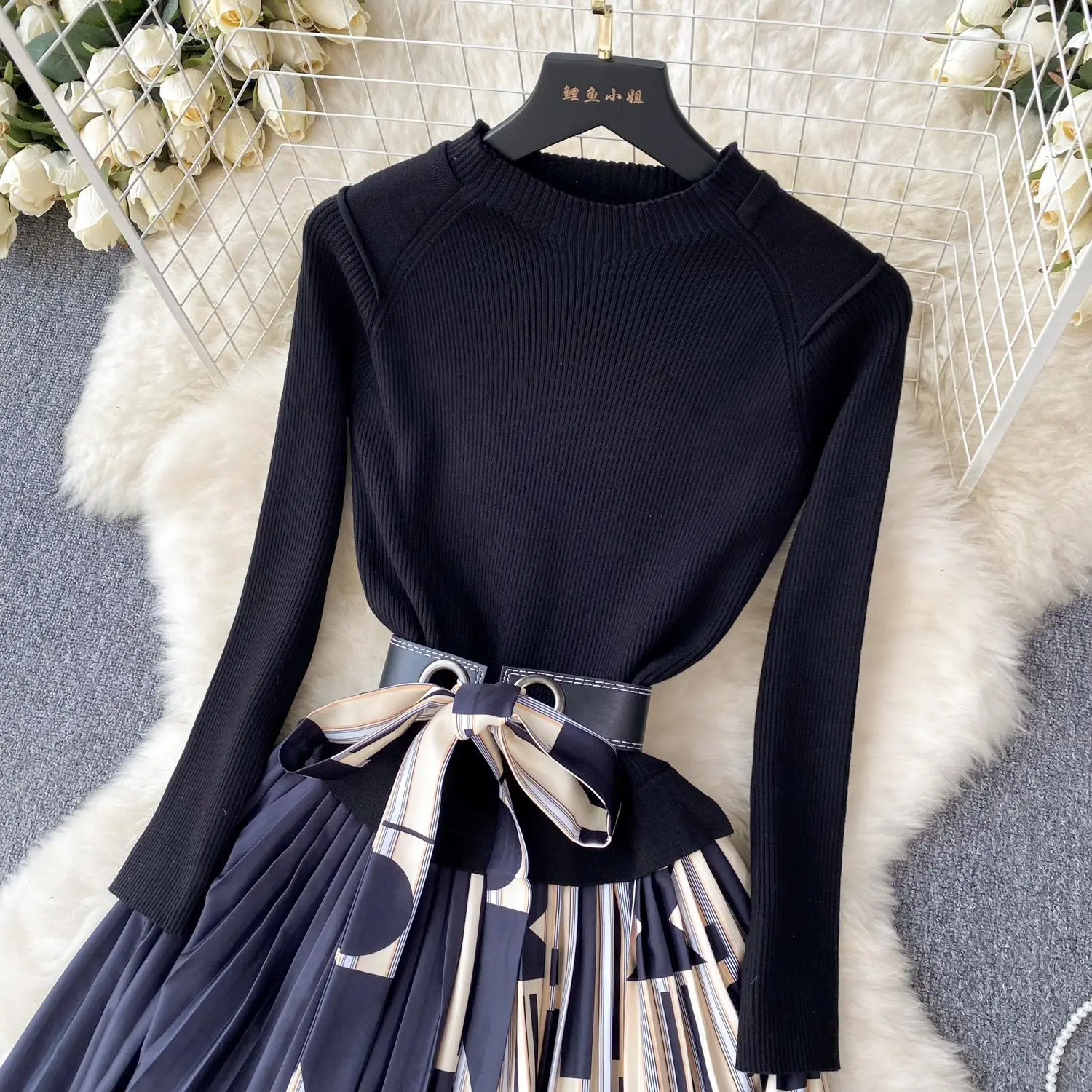 Basic Casual Dresses Autumn Winter Elegant Pullover Knitted Patchwork Pleated Dress Women O-Neck Long Sleeve Sashes Office Lady Sw203b