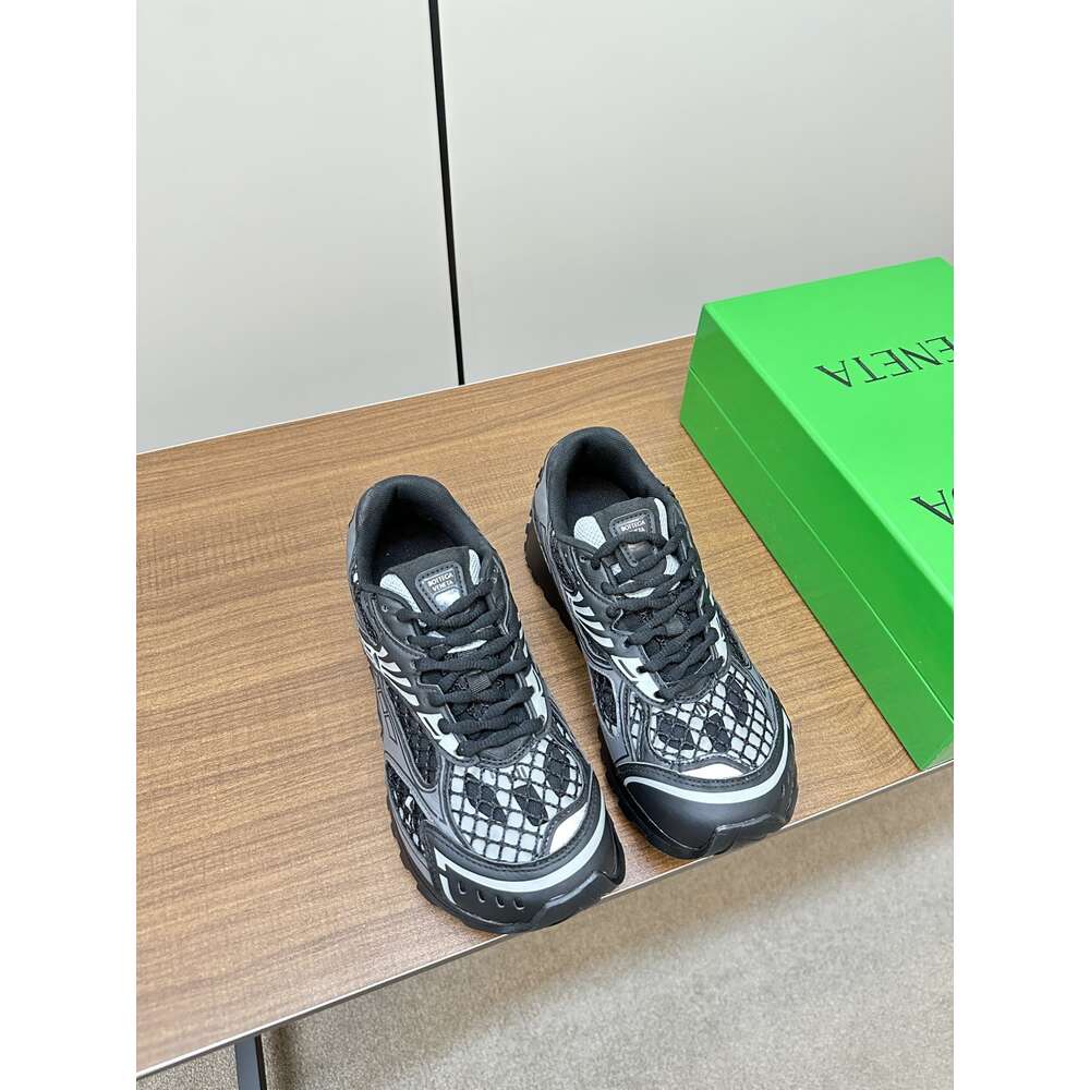 Mens Silver Luxury Women Men bana Sneaker Shoes New Boteega äkta designer mode sneakers spetsa par som kör andas c b7vb