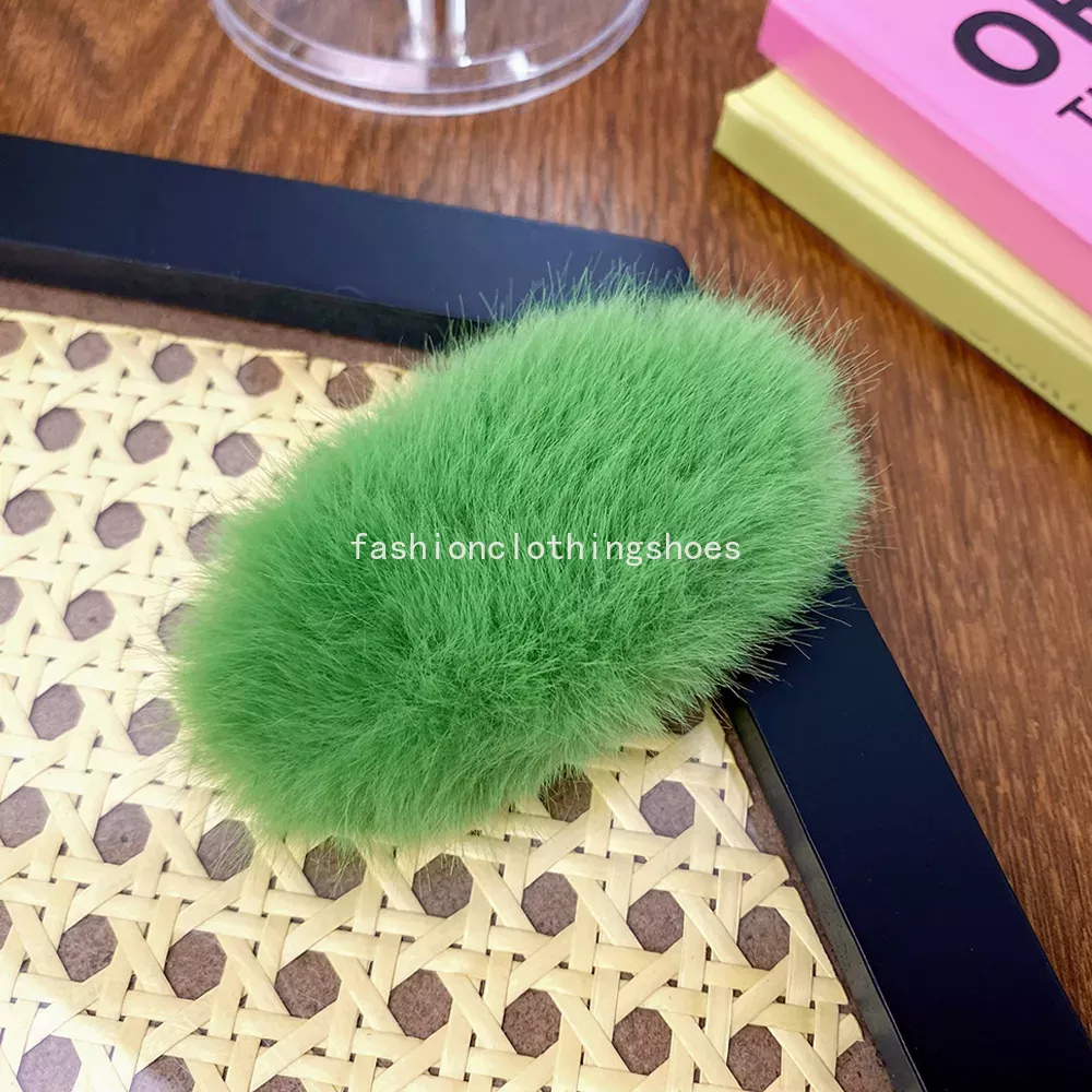 Candy Kolor Pluszowy klip do włosów owalny Faux Fur Hair Spin Miękki puszysty klip barrettes Dziewczyny zimowe nakrycia głowy Koreańskie akcesoria do włosów