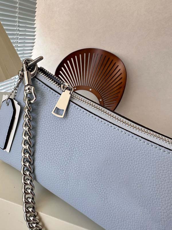 Kvinnors väska designer makeup väska klassisk en axel kors axel underarm väska handväska mode mångsidig kedjepåse