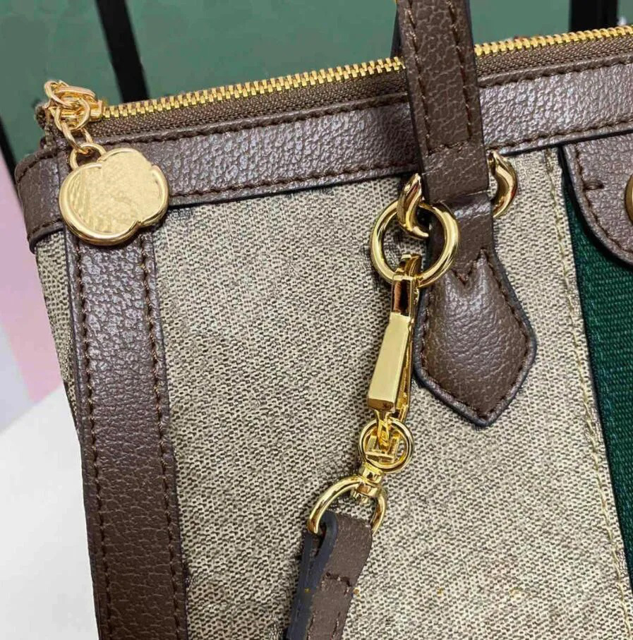 Klassisk ny stil av hög kvalitet modedesigner väskor handväskor shopping axelväskor crossbody messenger purses gratis fartyg