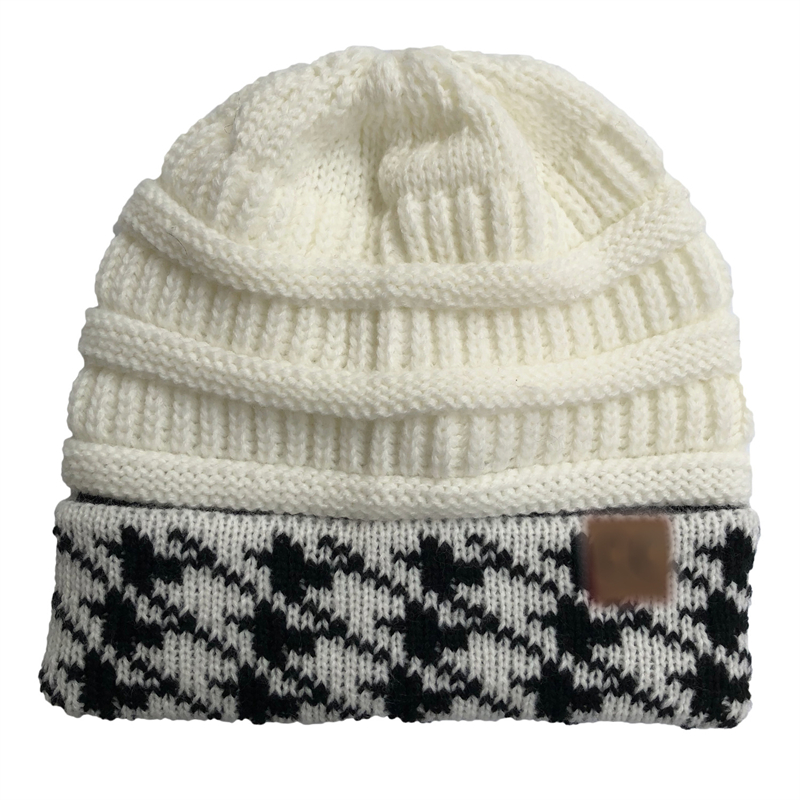 7 couleurs avec logo mode pluvier motif bloc de couleur tricoté chapeau chaud laine élastique pull chapeau en plein air hiver chaud tricoté chapeau pour les femmes