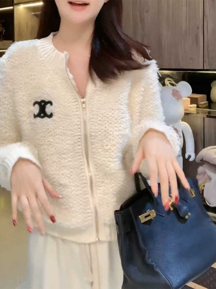 Cappotto cardigan lavorato a maglia bianco primaverile alla moda stile sciolto e pigro maglione con cerniera ad anello ricamato donna 2023