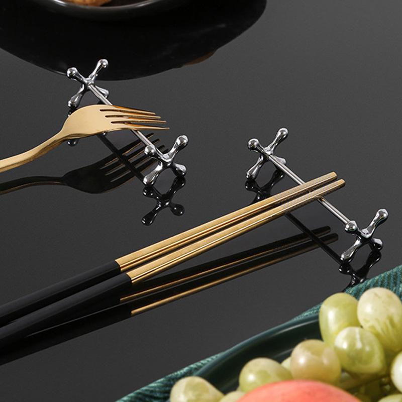 Metal Plum Shape Chopstick Pillow Stainless Steel Chopsticks Rack Dining Table Chopsticks Holders Restaurant Cutlery Rest LX6145