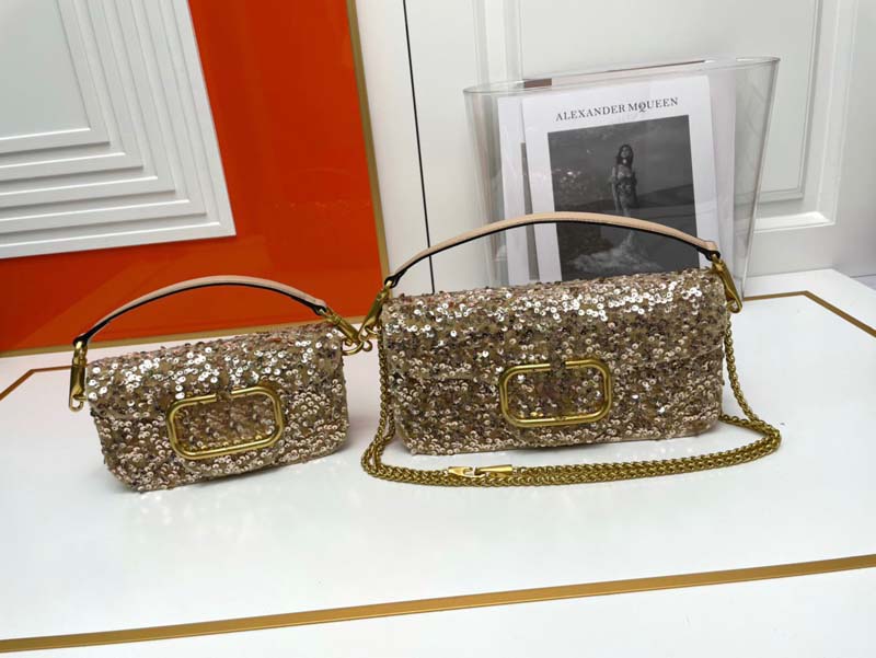 Large V Sequin Shoulder Bag High Version Beaded Embroidery Chain Small Square Bag Handheld Crossbody Small Bag