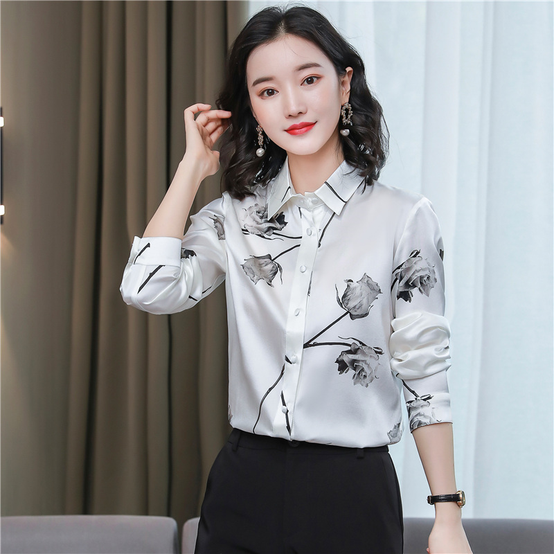 Rose Floral Graphic White Blouses Office Ladies Designer Women Silk Satin Button Up Shirts 2023 Autumn Winter Office Ladies Simple Fashion Lapel Shirt Runway Tops